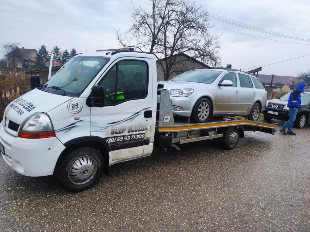Šlepovanje automobila u Lajkovcu – Nestorović na terenu
