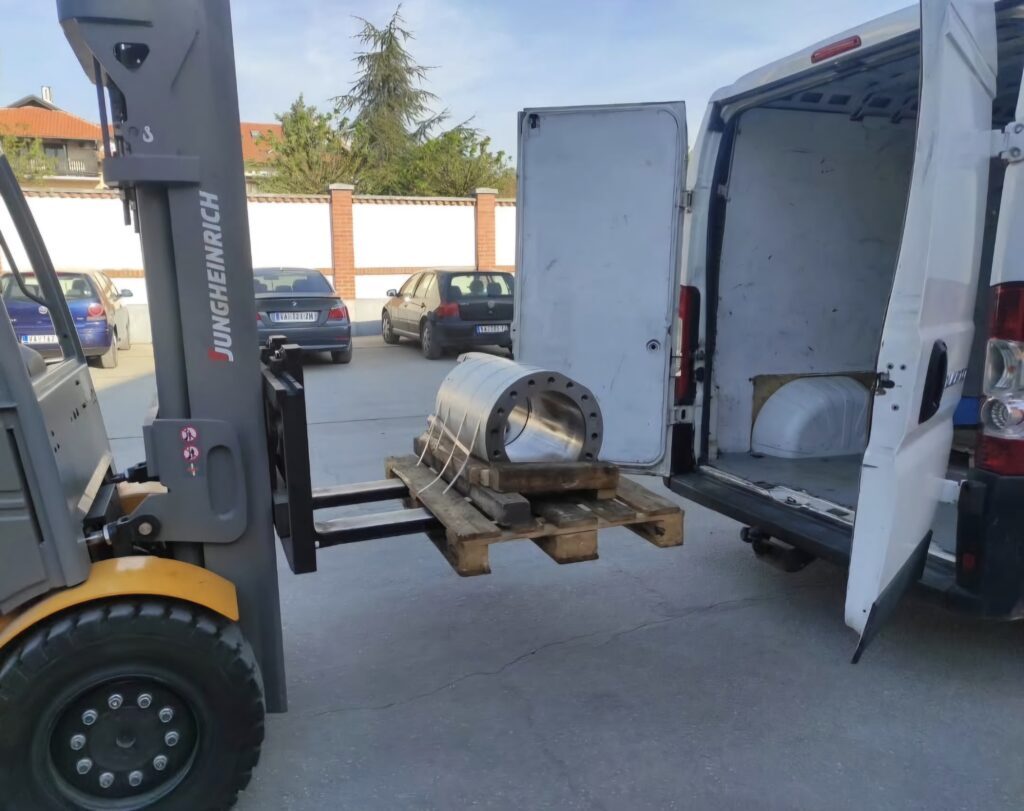 Transport mašina i alata - šlep služba Nestorović